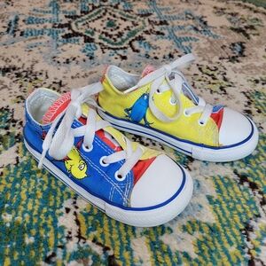 Dr Seuss One Fish Two Fish Red Fish Blue Fish Converse, Size Toddler 8